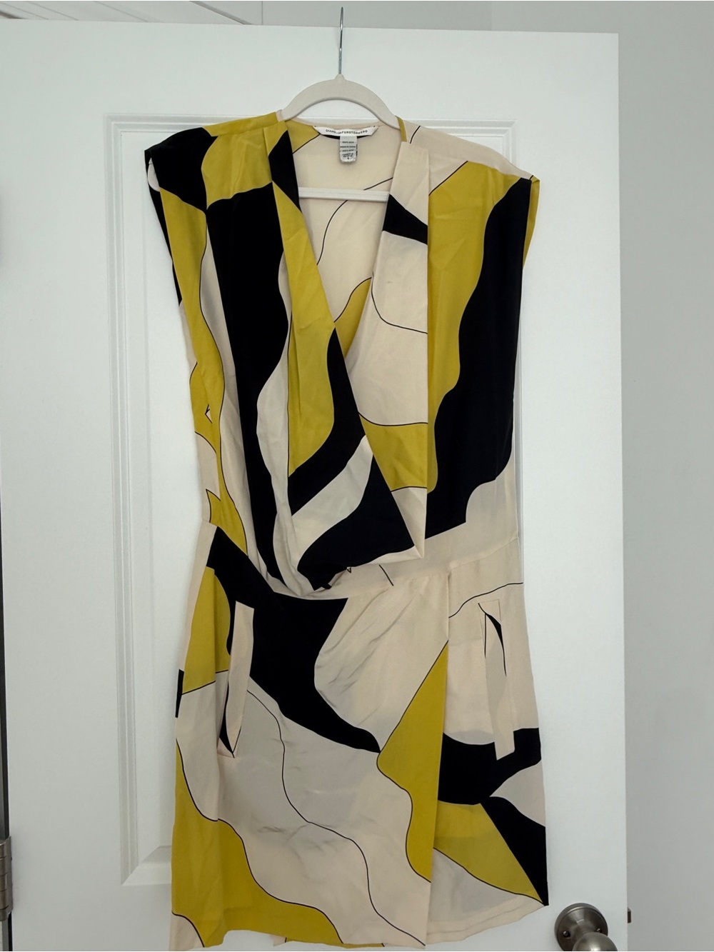 Diane Von Furstenburg Yellow and Black Printed Dress